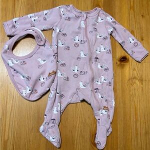 Pink Baby One Piece with Bib and body include Set Souris mini